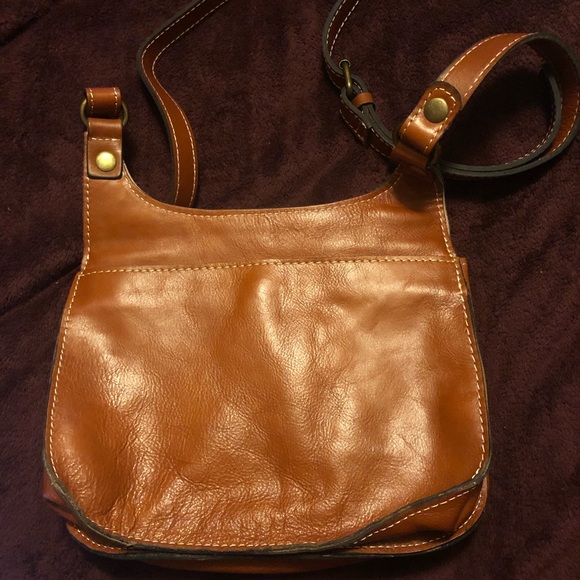 Patricia Nash London Saddlebag - Picture 2 of 4